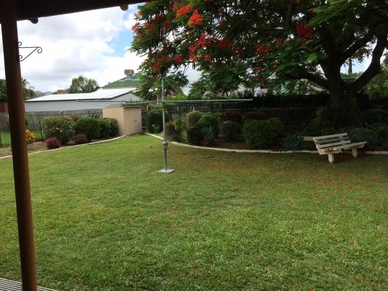 79 Main Street, Park Avenue QLD 4701